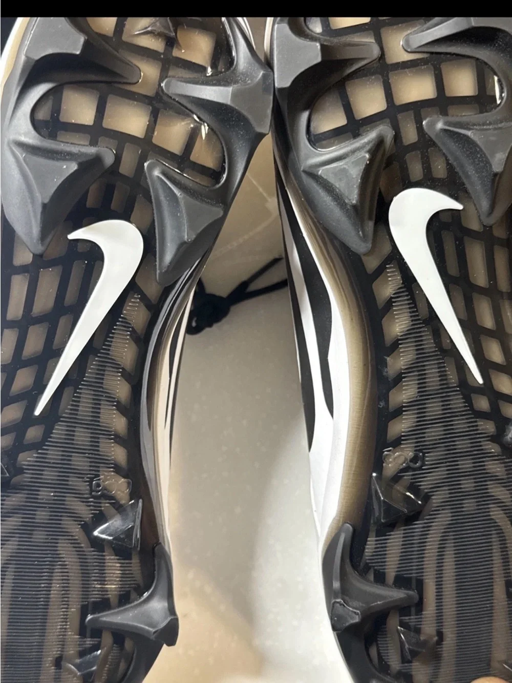 Nike Force Savage Football Cleat Men's Size 16 White/Black New